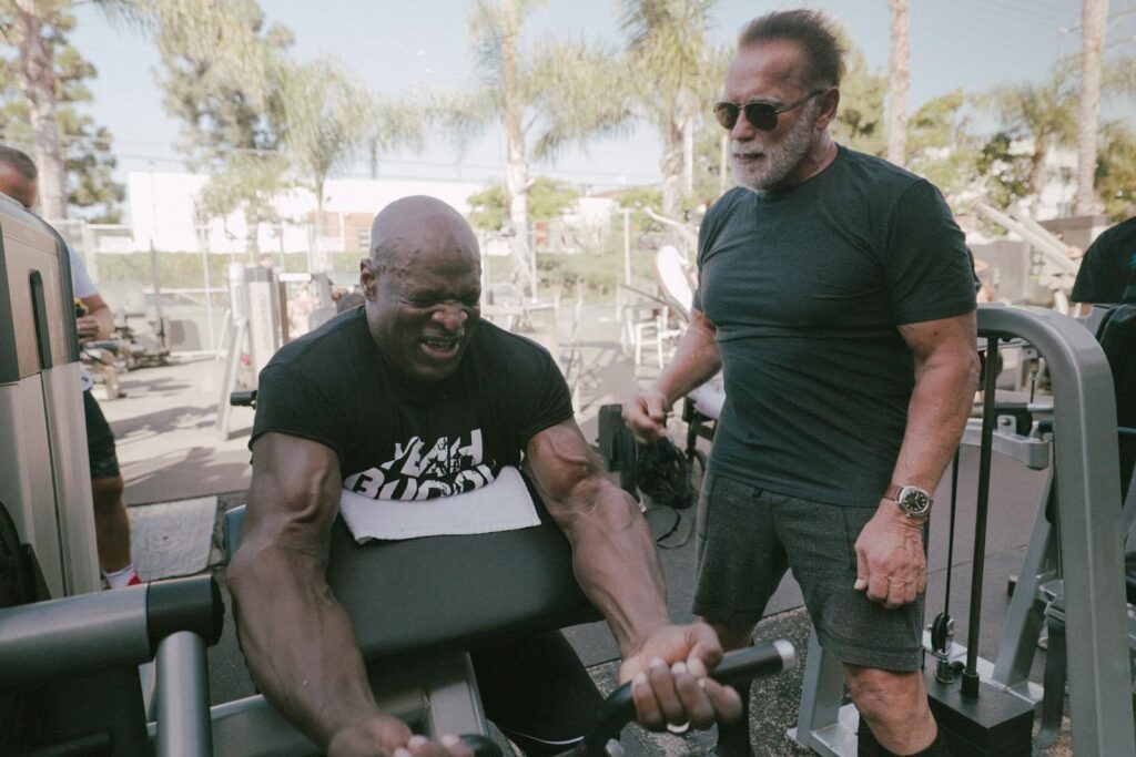 ronnie coleman and arnold schwarzenegger working out
